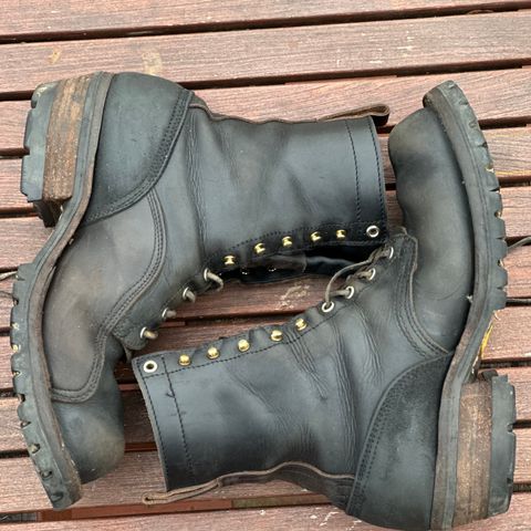 View photo of Nicks Unlisted Model in Horween Black Chromexcel