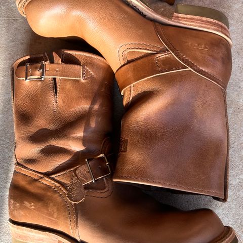 Wesco Boss Engineer Boot in Horween Natural Chromexcel