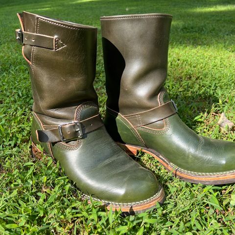 Search result thumbnail of Wesco Boss Engineer Boot in Horween Olive Chromexcel