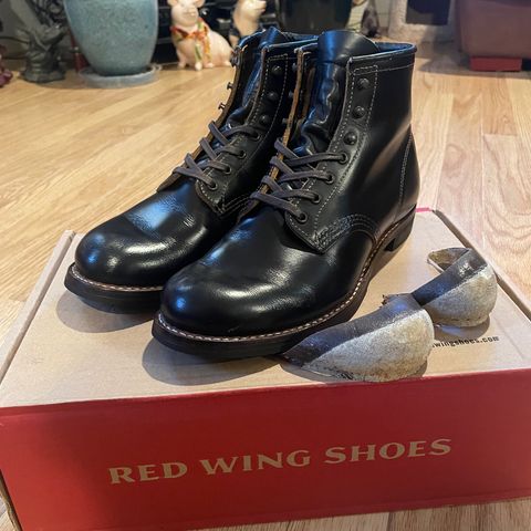 Red Wing Beckman Flatbox in S.B. Foot Black Klondike