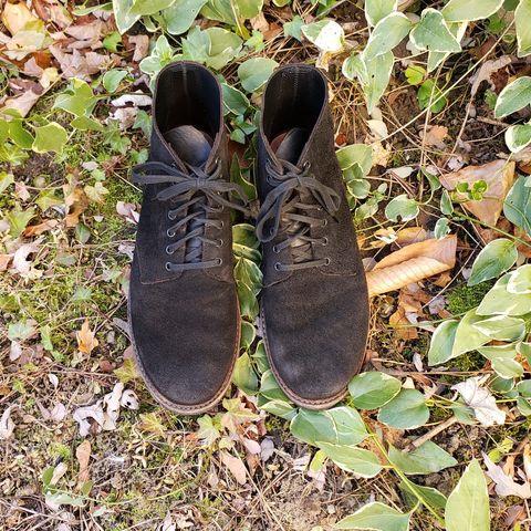 Oak Street Bootmakers Field Boot in Seidel Black Oiled Congo Shrunken Bison Roughout