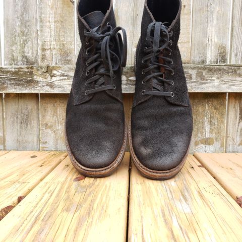Oak Street Bootmakers Field Boot in Seidel Black Oiled Congo Shrunken Bison Roughout