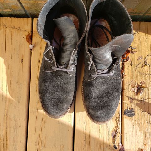 View photo of Oak Street Bootmakers Field Boot in Seidel Black Oiled Congo Shrunken Bison Roughout