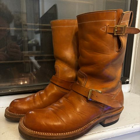 Rolling Dub Trio Roots 11” Engineer Boot in Natural Horsebutt