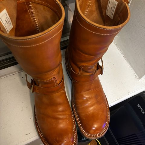 Rolling Dub Trio Roots 11” Engineer Boot in Natural Horsebutt