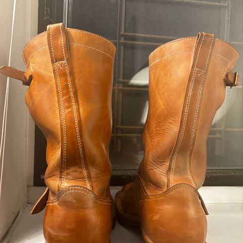 Rolling Dub Trio Roots 11” Engineer Boot in Natural Horsebutt