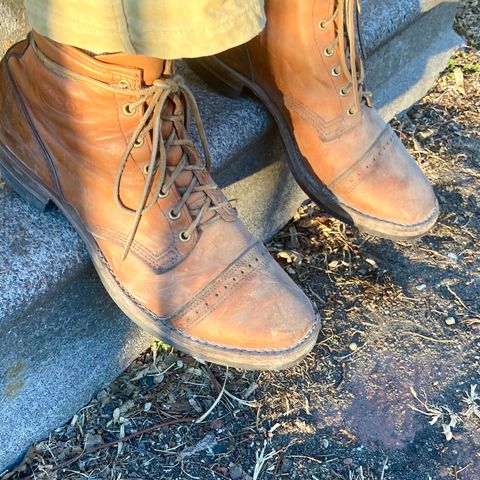 Wesco Hendrik in Horween Natural Essex