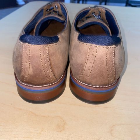 Johnston & Murphy Canton in Unknown Leather