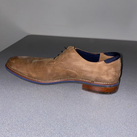 Johnston & Murphy Canton in Unknown Leather