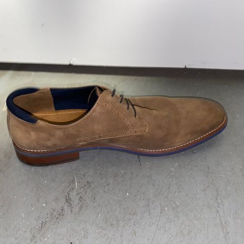 Johnston & Murphy Canton in Unknown Leather
