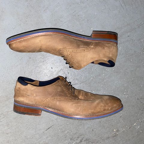 Johnston & Murphy Canton in Unknown Leather