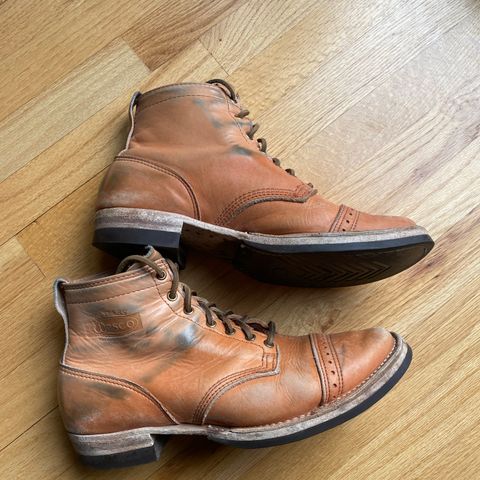 View photo of Wesco Hendrik in Horween Natural Essex