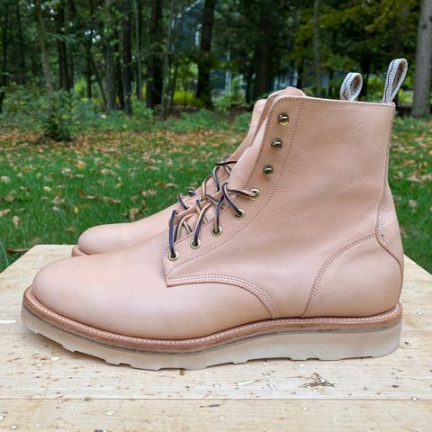 Unmarked DB Hunter in Oiled Natural Veg Tan