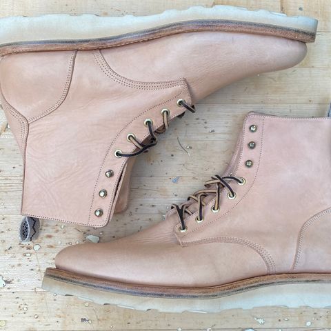 Unmarked DB Hunter in Oiled Natural Veg Tan