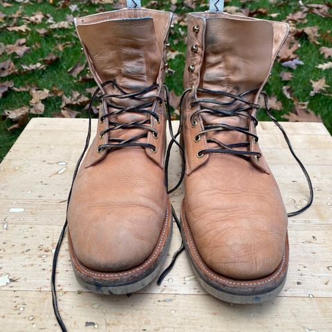 View photo of Unmarked DB Hunter in Oiled Natural Veg Tan