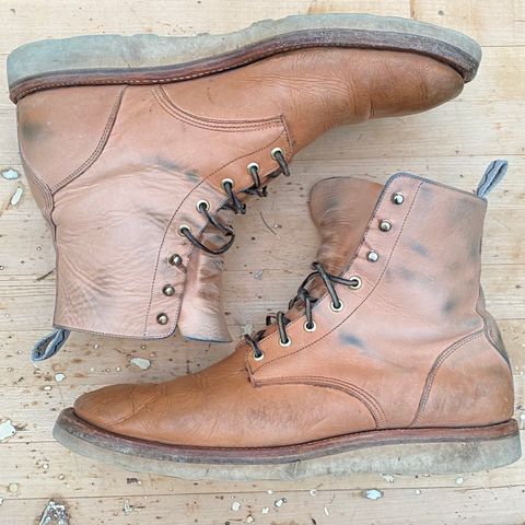 View photo of Unmarked DB Hunter in Oiled Natural Veg Tan