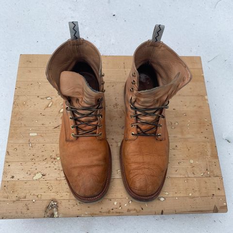 Unmarked DB Hunter in Oiled Natural Veg Tan