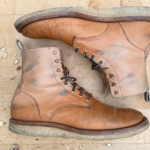 Unmarked DB Hunter in Oiled Natural Veg Tan