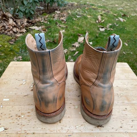 Unmarked DB Hunter in Oiled Natural Veg Tan