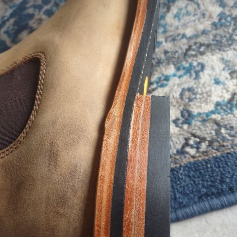 Dayton Boots Wholecut Chelsea in Brown Nubuck