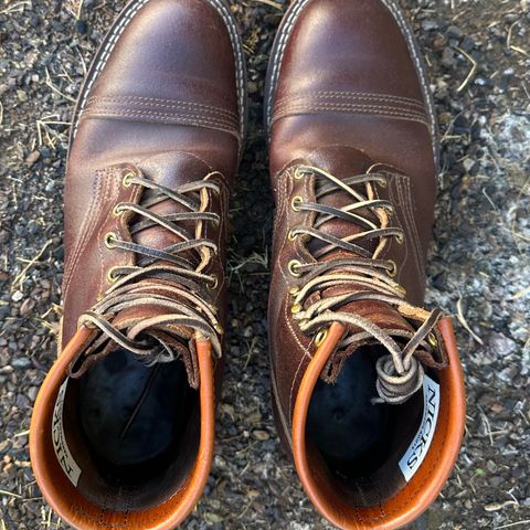 View photo of Nicks Parkhurst V2 in Horween Tan Waxed Flesh