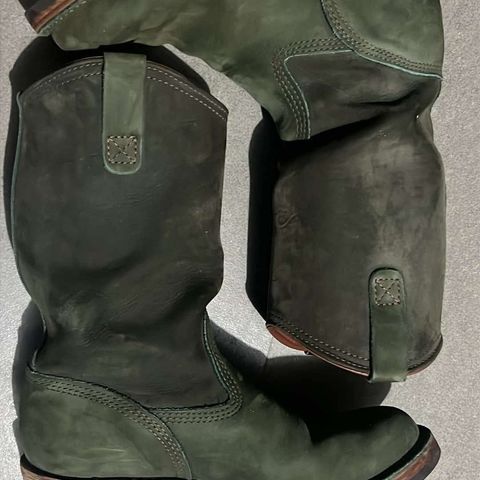 Wesco Morrison in Olive Burlap