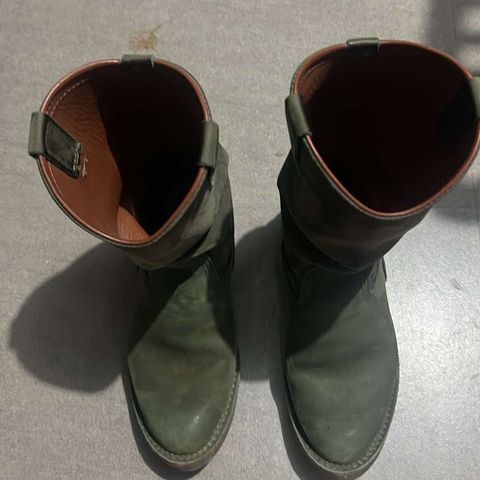 Wesco Morrison in Olive Burlap