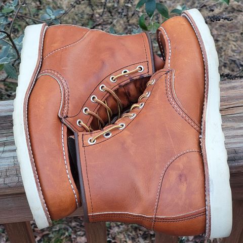 View photo of Red Wing 6-Inch Classic Moc in S.B. Foot Oro Legacy