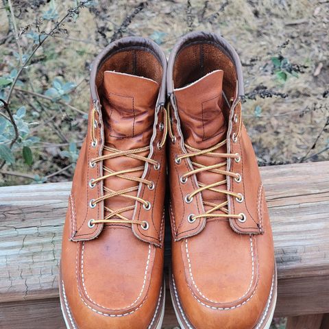 View photo of Red Wing 6-Inch Classic Moc in S.B. Foot Oro Legacy