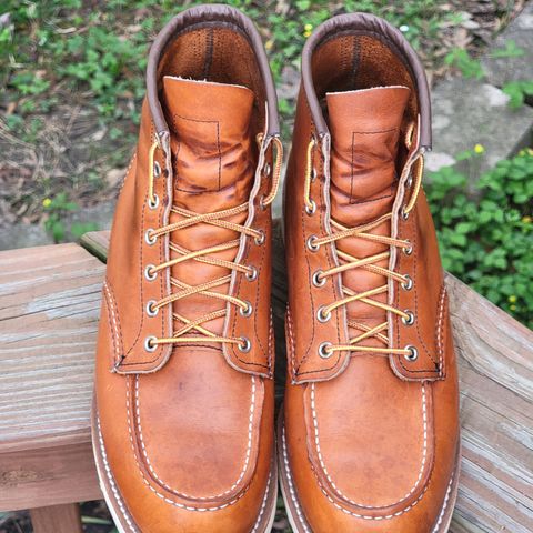 View photo of Red Wing 6-Inch Classic Moc in S.B. Foot Oro Legacy