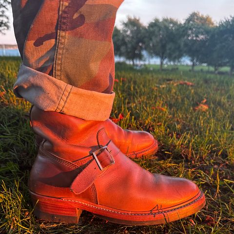 View photo of John Lofgren Wabash Engineer Boots in Horween Natural Chromexcel