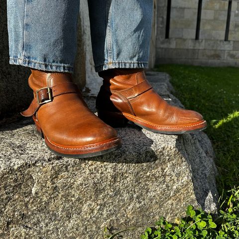 View photo of John Lofgren Wabash Engineer Boots in Horween Natural Chromexcel