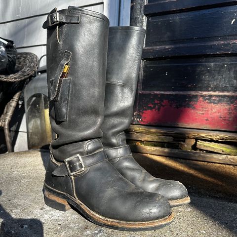 View photo of Red Wing 17" Engineer in Unknown Material