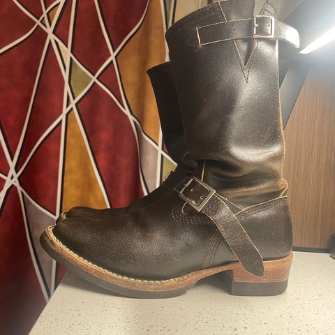 Wesco 1939 Engineer Boot in Horween Olive Waxed Flesh