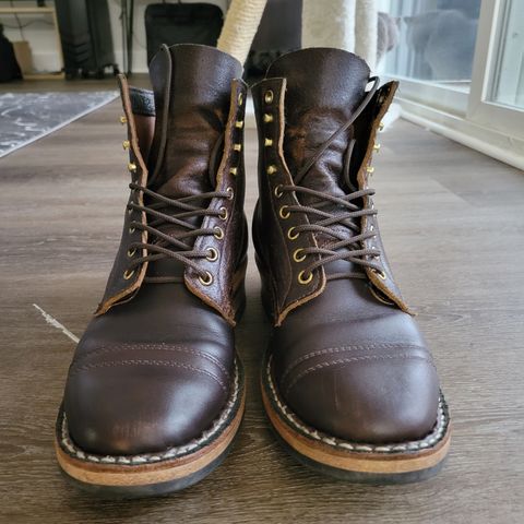 View photo of White's MP-M1TC in Seidel Brown Dress & Horween Dark Brown Waxed Flesh