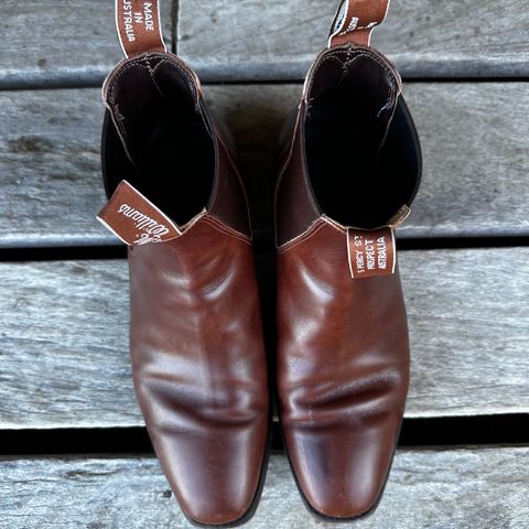 View photo of R.M. Williams Signature Craftsman Boot in Dark Tan Veal Calf