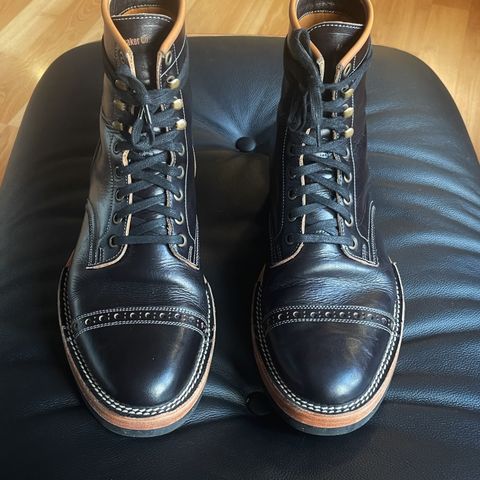 Monroe 19927 in Malayan Black Hand-Dyed Natural Veg Tan