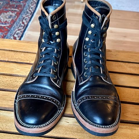 Monroe 19927 in Malayan Black Hand-Dyed Natural Veg Tan