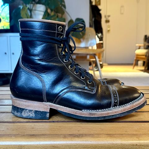 Monroe 19927 in Malayan Black Hand-Dyed Natural Veg Tan
