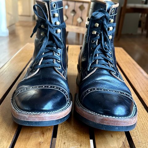 Monroe 19927 in Malayan Black Hand-Dyed Natural Veg Tan