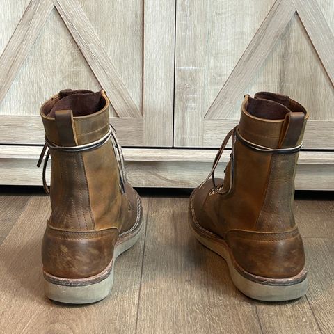 Nicks Traveler in Horween Orange Predator
