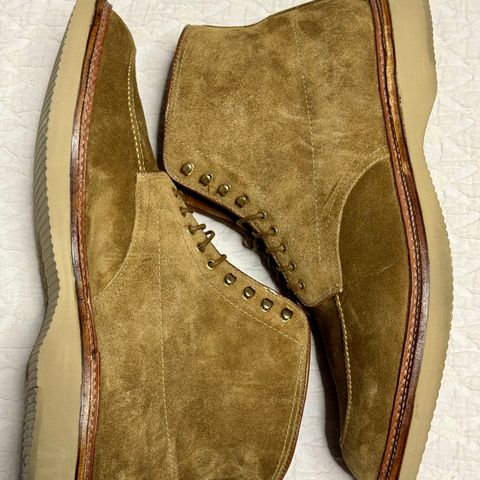 Alden Indy Boot in Snuff Suede