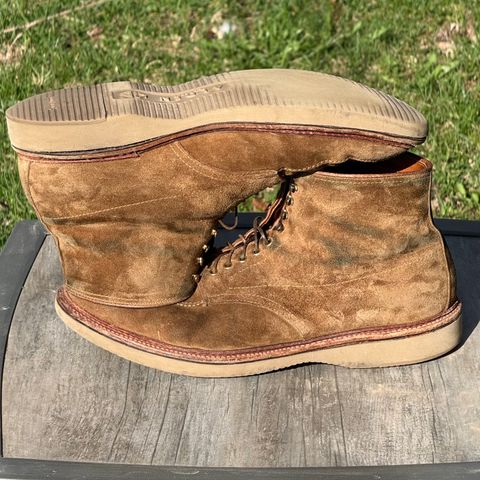 Alden Indy Boot in Snuff Suede