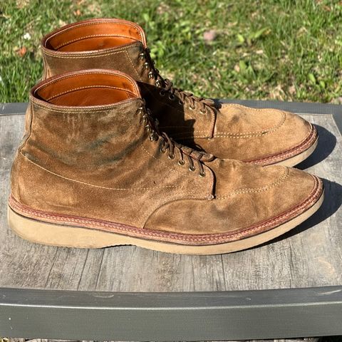 Alden Indy Boot in Snuff Suede