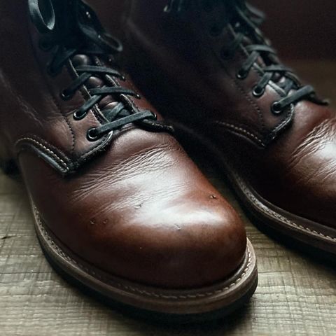 View photo of Red Wing Beckman in S.B. Foot Cigar Featherstone