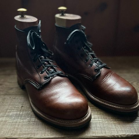 View photo of Red Wing Beckman in S.B. Foot Cigar Featherstone