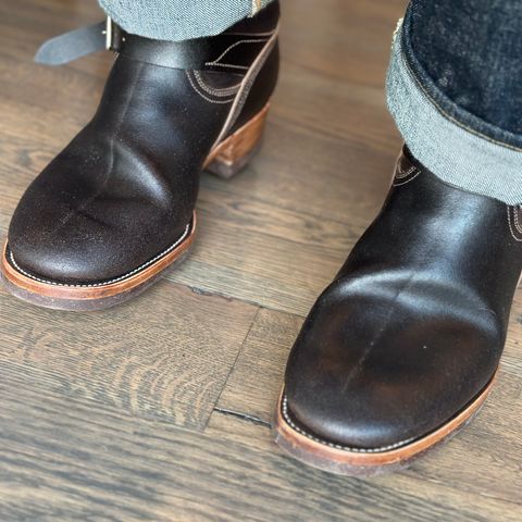 Unsung U 22-2 Engineer Boot in Horween Dark Brown Waxed Flesh & Grain Side Horween DarknBrown waxed flesh Overdyed Dark Brown