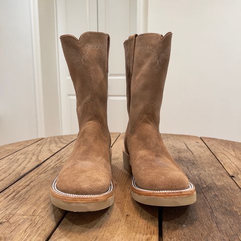 Rios of Mercedes x The Black Bear Brand The Wild West Roughrider in Horween Marine Field Roughout