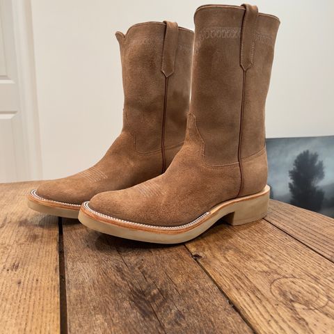 Rios of Mercedes x The Black Bear Brand The Wild West Roughrider in Horween Marine Field Roughout