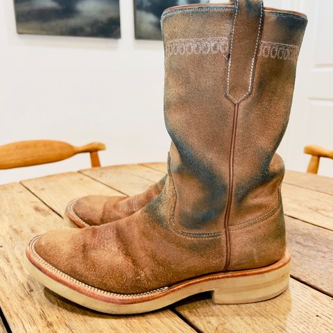Rios of Mercedes x The Black Bear Brand The Wild West Roughrider in Horween Marine Field Roughout